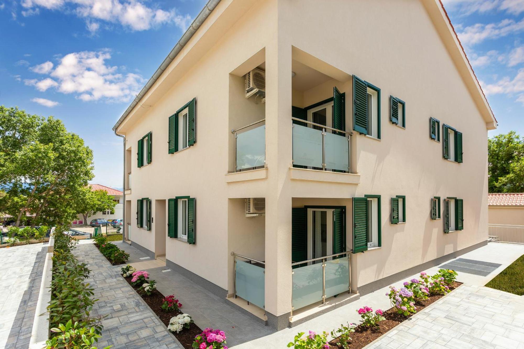 Divine Apartments Башка Екстер'єр фото